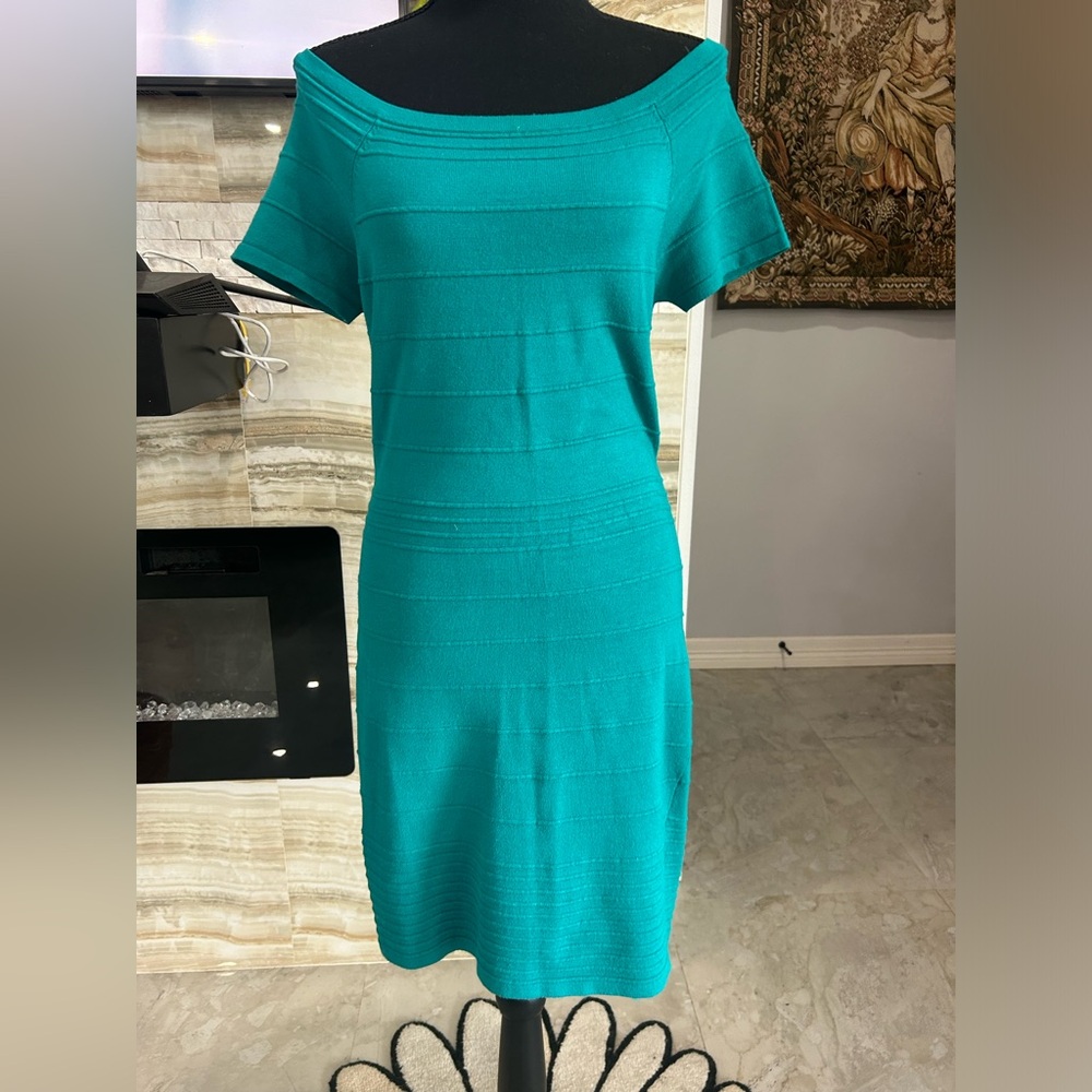 MSSP Bandage Dress. Green Color Soft Off‎ Shoulder. Size M (D)
